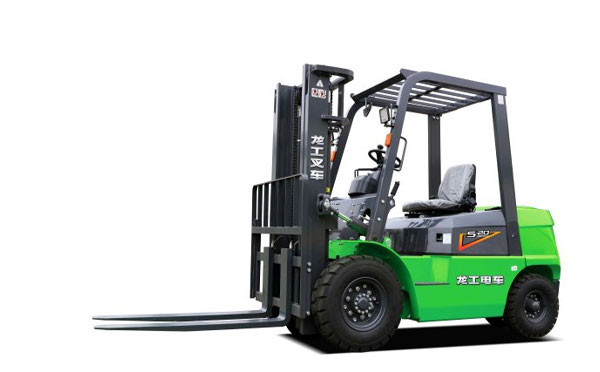 为什么龙工锂电武威叉车是冬季仓储物流的最佳选择？