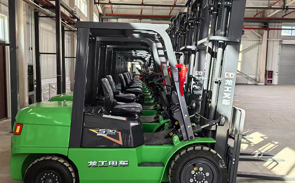 武威叉车操作安全规范：避免事故的10个实用建议